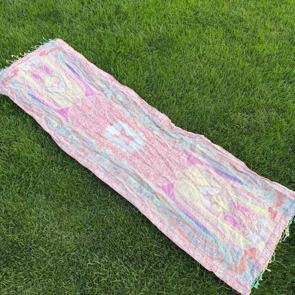 B+ Collection Eighteen Pink Paisley Scarf Rayon Blend Fringe Wrap 21x72
